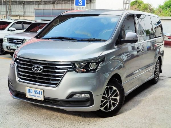Hyundai H1 Deluxe 2.5 A/T ดีเซล ปี 2019
